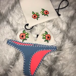 Triangl bikini with drawstring bag